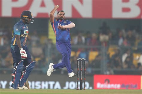 "Give Mohammad Shami a break" - Gautam Gambhir wants fast bowler's ...