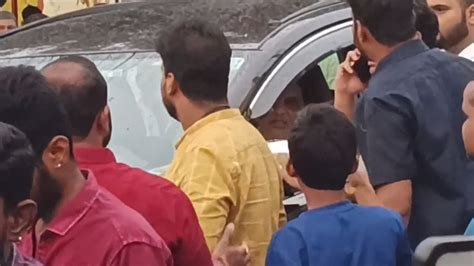 Mohammed Azharuddin's Car Stopped By Protesting Congress Workers In ...