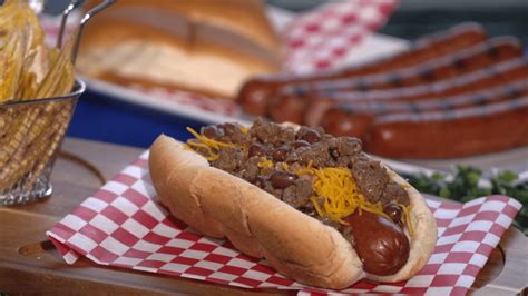 Goya's Chili Dogs - Goodtaste with Tanji