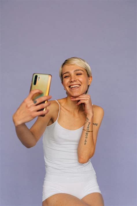 Remote Fashion Designer For Custom Apparel - Damongo