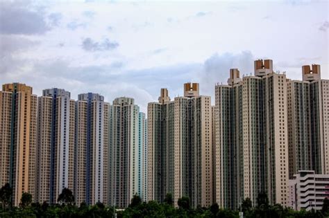 Row of Buildings Front View 的图像结果