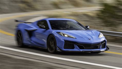 2025 Chevrolet Corvette Review: Expert Insights, Pricing, and Trims