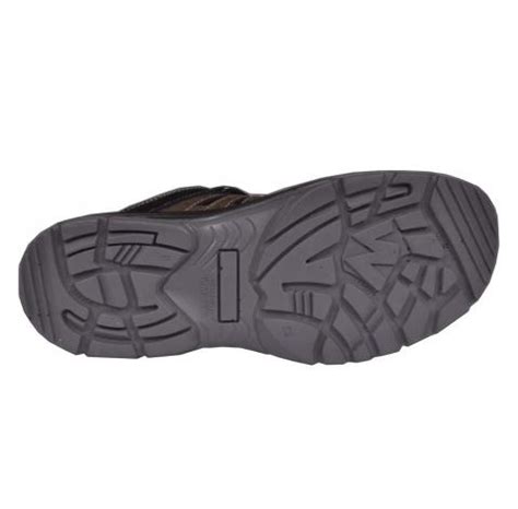 Safety shoe 46