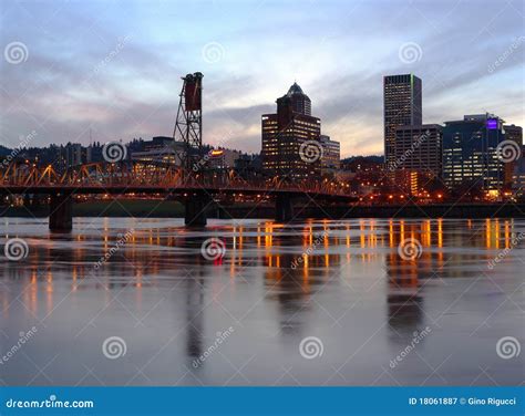 Portland Oregon at dusk. stock image. Image of west, dusk - 18061887