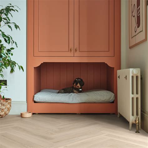 Knight Tile | Norfolk Acacia KP159