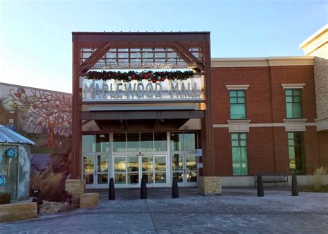 MAPLEWOOD MALL - Saint Paul MN - Hours, Directions, Reviews - Loc8NearMe