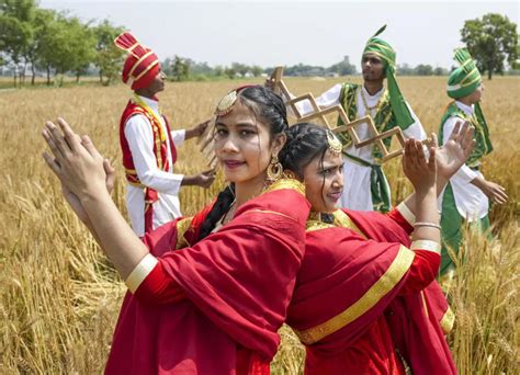 Happy Baisakhi 2025: Top 70 Wishes, Messages,Images and Quotes to share ...