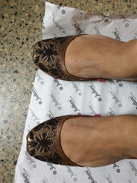 Fulkari Women's Amaryllis Peach Gold Genuine Soft Leather Juttis | Bite ...