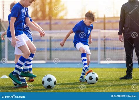 Kids Doing Sports 的图像结果