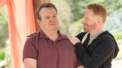 Watch Modern Family S9 Episode 17 on Disney+