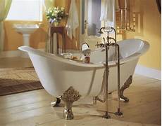 vasca da bagno con i piedi vasca da bagno con piedi disponibile in varie finiture vasca da bagno con i piedi vasca da bagno con piedi disponibile in varie finiture