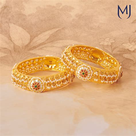 Buy Gold Bangles Online India with Latest Designs - Manubhai Jewellers