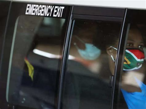 EU wants to stop flights from southern Africa over variant - New ...