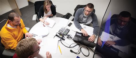 Computer Engineering Tech School 的图像结果