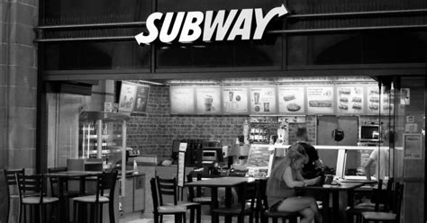 泰国Subway 导入研华智能电子菜单解决方案-企业官网