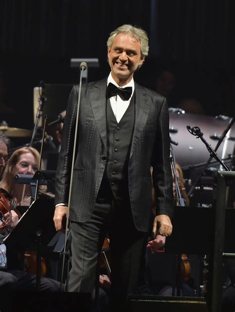 Andrea Bocelli - Andrea Bocelli Photos - Andrea Bocelli Performs in ...