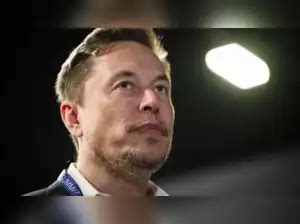 Elon Musk reacts to Astronomer CEO Andy Byron's kiss-cam scandal in ...