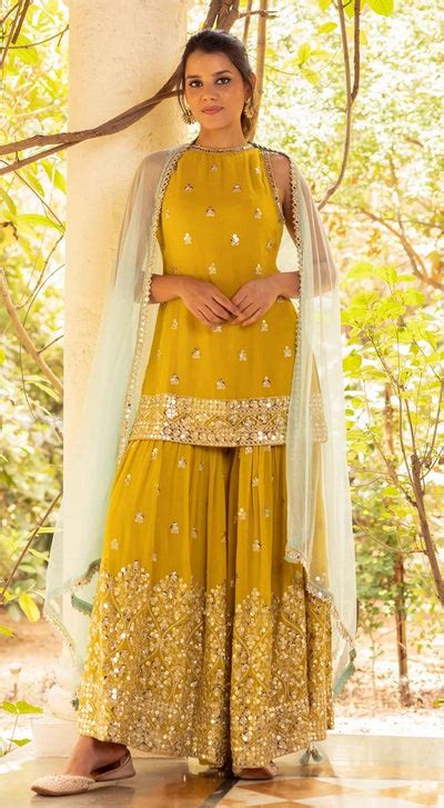 Kurta Sharara Set | Designer Partywear Sharara Set – Basanti Kapde aur ...