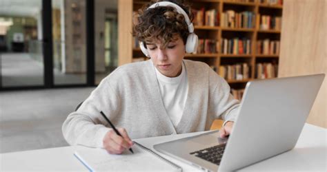 Discursive Essay 的图像结果