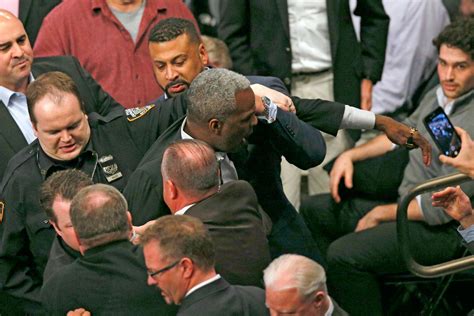 MSG bans Charles Oakley: 'He has problems'