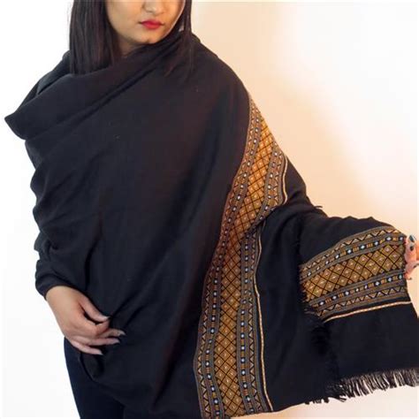 Manipuri Shawls, Types of Manipuri Shawls, Shawls from Manipur