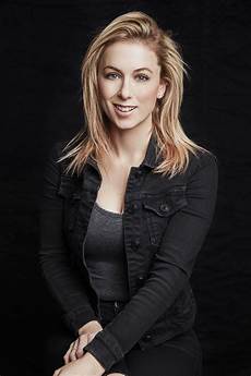 Iliza Shlesinger Bio by Iliza Shlesinger Bio Age Height Weight Career Net Iliza Shlesinger Bio