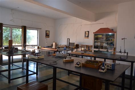 Best ICSE & ISC School Perundurai,Erode - The Unique Academy - Campus