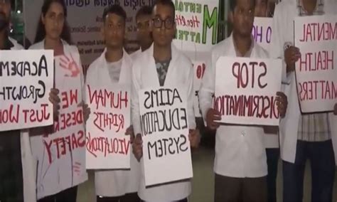 AIIMS Delhi students protest against administration over non ...