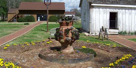 Tuscumbia Tourism (2021): Best of Tuscumbia, AL - Tripadvisor