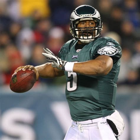 Donovan McNabb | Biography, Stats, Teams, Super Bowl, & Facts | Britannica