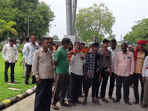 Villagers in Naswadi present TDOs with proof of false report submitted ...