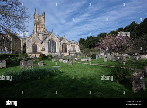 Cirencester Capital Of The Cotswolds Including Pictures Of The Abbey ...