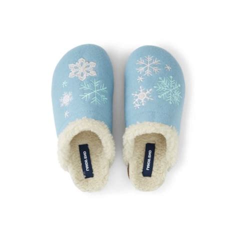 Lands' End Women's Animal Scuff Slippers Snowflakes | Devon Sport