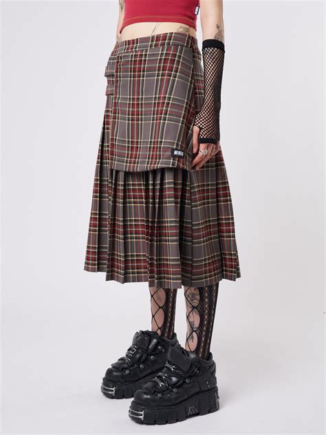 Red Tartan Skirt Outfit at Bruce Lohr blog