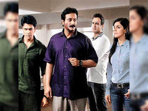 Sarwar Ahuja, Milind Gunaji out of 'Shapath', Karan approached