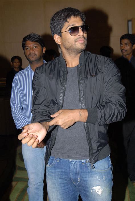 Allu Arjun Stylish photos at Julayi Success Meet
