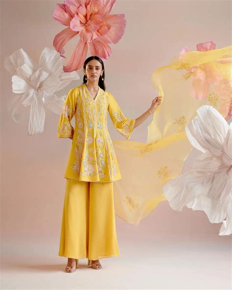 Yellow Floral Cutwork Dupatta – Deval The Multi Designer Store