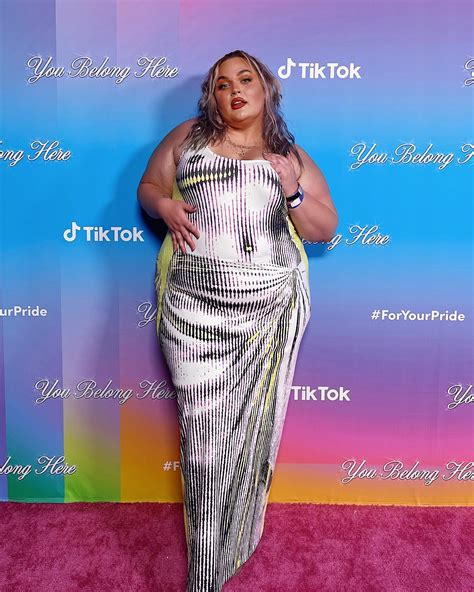 Loey Lane | Forever honored to put the “bi” in bitch 🌈 I had SO much fun at @tiktokcreators ...