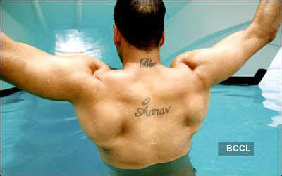 Akki's tatto mantra Pics | Akki's tatto mantra Photos | Akki's tatto ...