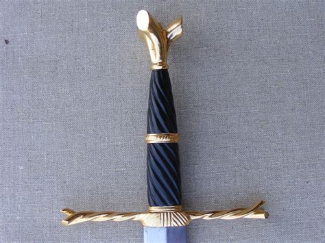 Writhen Hilt medieval longsword hand and a half - Tod's Workshop