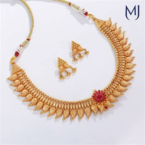 Buy Gold Set Online | Gold Set by Manubhai.