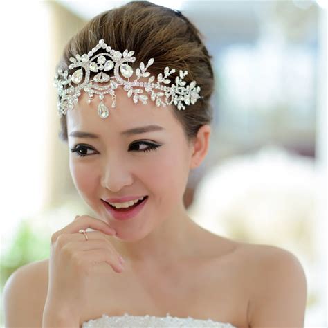 14 Tiara Ideas You Can Try At Your Mehendi And Reception! – Shopzters