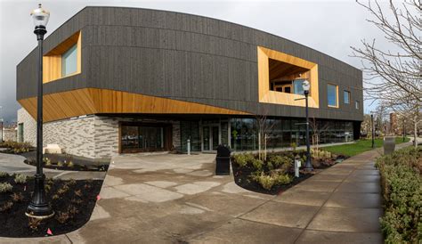 Corvallis’s PRAx of life opens its doors • Oregon ArtsWatch