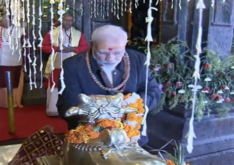 PM Narendra Modi offers prayers at Kedarnath shrine on Diwali - Photos ...