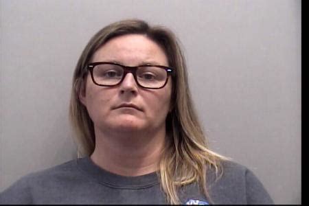 Colleen Nicole Peterson, a registered Sexual Offender or Predator in ...