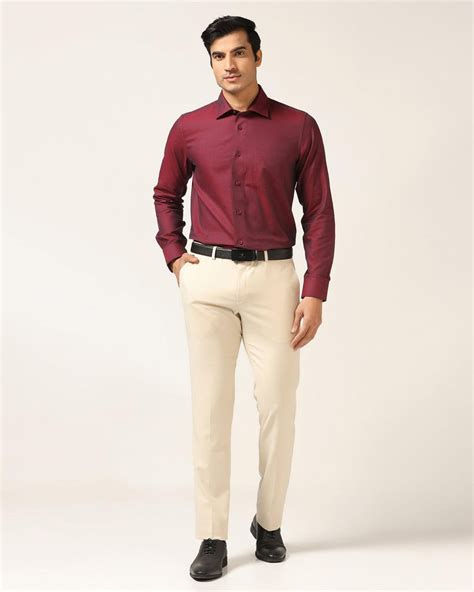 Formal Red Textured Shirt - Brat