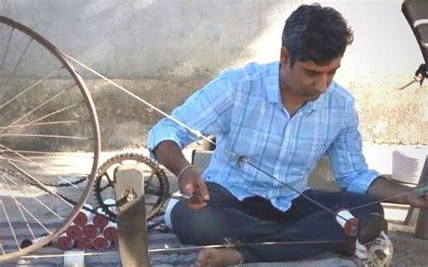 Pune Based Ecokaari Upcycles Plastic Wrappers Into Accessories And They ...