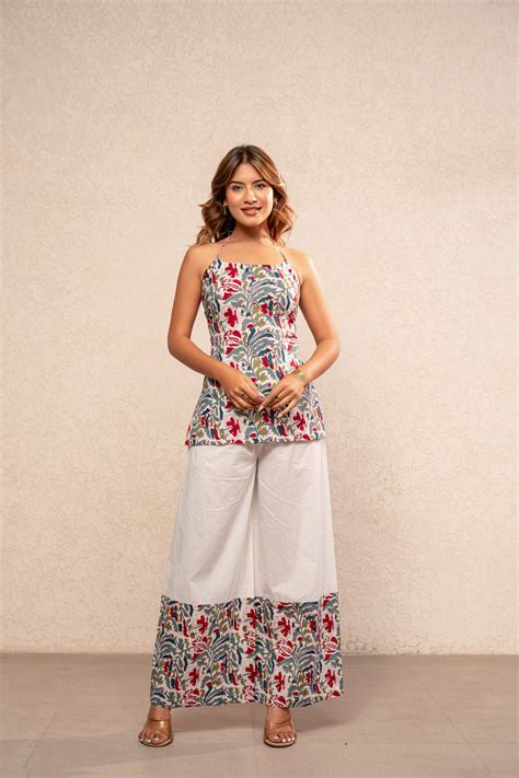 ISHIRA WHITE COTTON HALTER NECK COORD SET – Deasha India