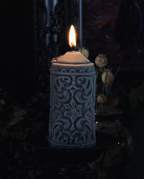 Midnight Morning Gothic Candle 12cm ★ | Horror-Shop.com