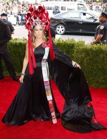 Met Gala 2015: Best of Falls, Photo Bombs, Sheer Dress Moments and ...